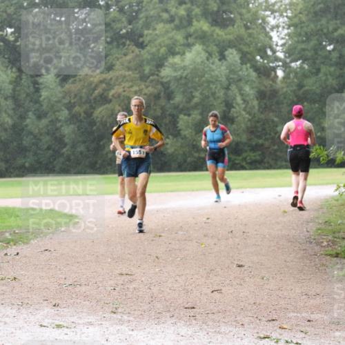 30.08.2026 - Elbe Triathlon Hamburg Antke Förster http://msf.ph/oto/10109399 30.08.2026 15:59:01 Laufen 1553 meine-sportfotos.de