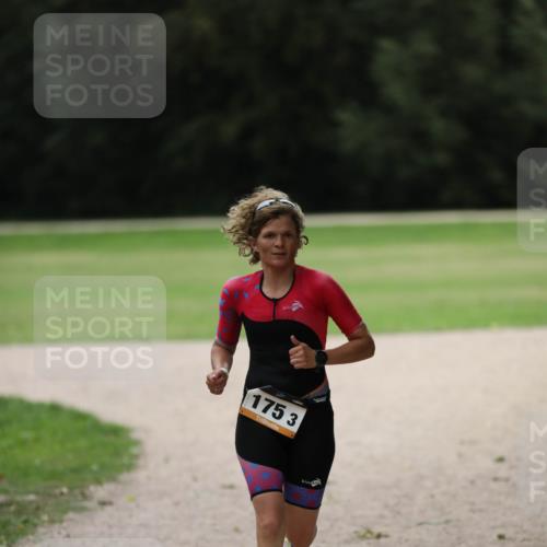 30.08.2026 - Elbe Triathlon Hamburg Antke Förster http://msf.ph/oto/10109402 30.08.2026 15:34:54 Laufen 175, 3 meine-sportfotos.de