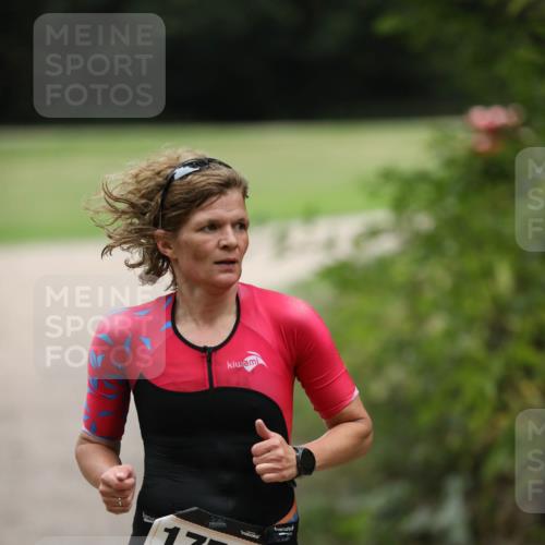 30.08.2026 - Elbe Triathlon Hamburg Antke Förster http://msf.ph/oto/10109408 30.08.2026 15:34:56 Laufen 175, 3 meine-sportfotos.de