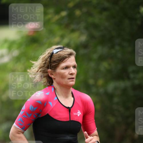 30.08.2026 - Elbe Triathlon Hamburg Antke Förster http://msf.ph/oto/10109410 30.08.2026 15:34:56 Laufen 175, 3 meine-sportfotos.de