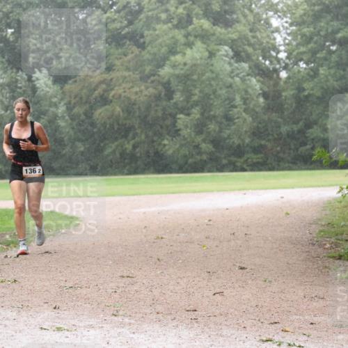 30.08.2026 - Elbe Triathlon Hamburg Antke Förster http://msf.ph/oto/10109417 30.08.2026 15:59:57 Laufen 136, 2 meine-sportfotos.de