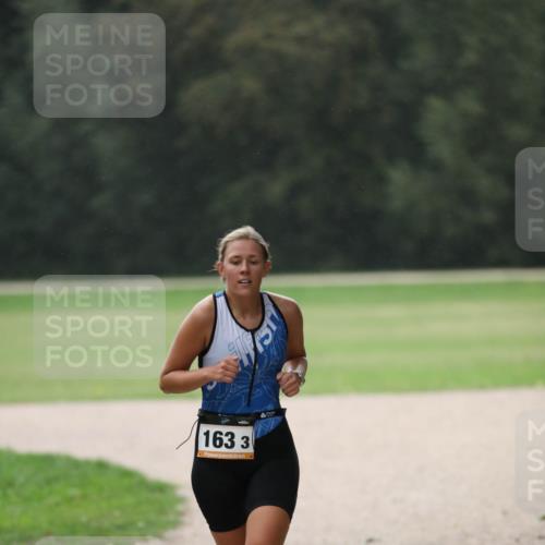 30.08.2026 - Elbe Triathlon Hamburg Antke Förster http://msf.ph/oto/10109426 30.08.2026 15:38:55 Laufen 163, 3 meine-sportfotos.de