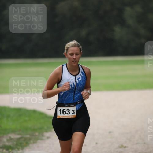 30.08.2026 - Elbe Triathlon Hamburg Antke Förster http://msf.ph/oto/10109428 30.08.2026 15:38:56 Laufen 163, 3 meine-sportfotos.de