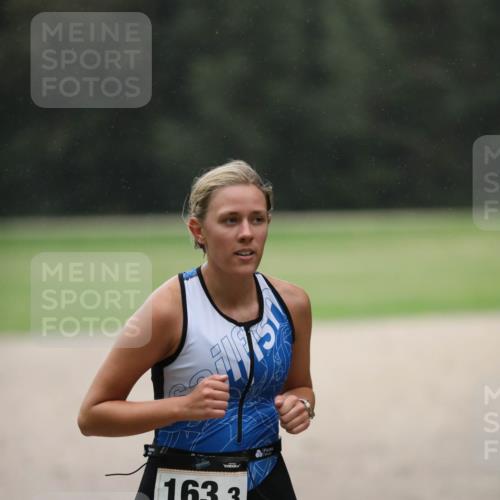 30.08.2026 - Elbe Triathlon Hamburg Antke Förster http://msf.ph/oto/10109432 30.08.2026 15:38:58 Laufen 1633 meine-sportfotos.de