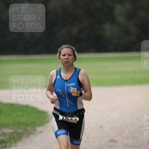 30.08.2026 - Elbe Triathlon Hamburg Antke Förster http://msf.ph/oto/10109440 30.08.2026 15:39:27 Laufen 539 meine-sportfotos.de