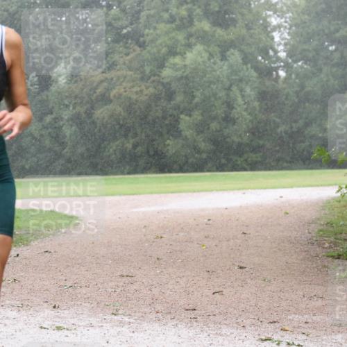 30.08.2026 - Elbe Triathlon Hamburg Antke Förster http://msf.ph/oto/10109445 30.08.2026 16:01:42 Laufen 1773 meine-sportfotos.de