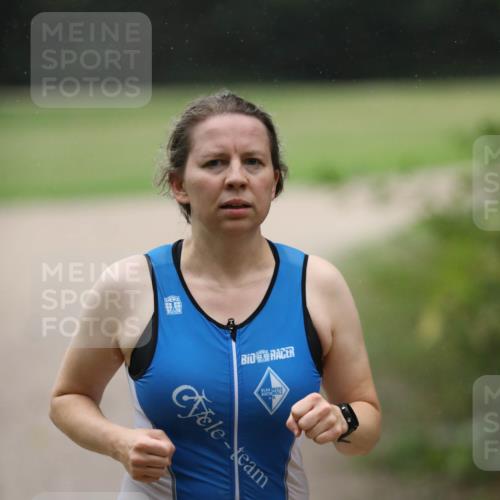 30.08.2026 - Elbe Triathlon Hamburg Antke Förster http://msf.ph/oto/10109446 30.08.2026 15:39:29 Laufen  meine-sportfotos.de