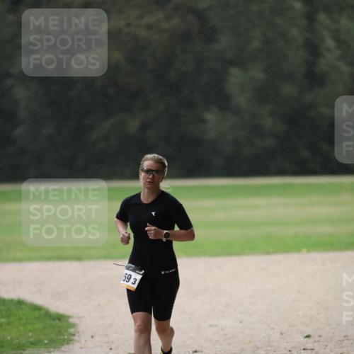 30.08.2026 - Elbe Triathlon Hamburg Antke Förster http://msf.ph/oto/10109448 30.08.2026 15:39:43 Laufen 159, 3 meine-sportfotos.de
