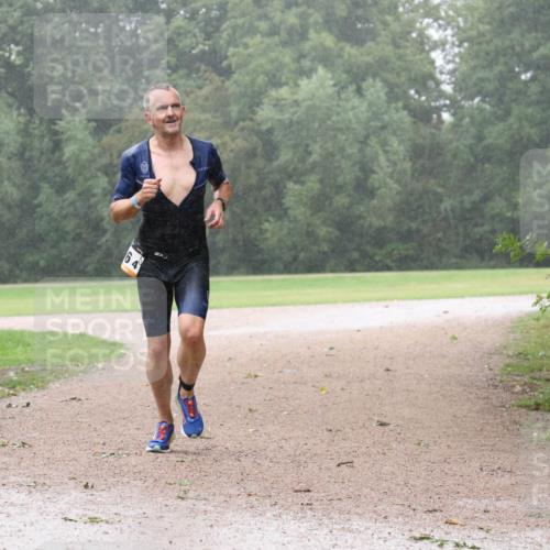 30.08.2026 - Elbe Triathlon Hamburg Antke Förster http://msf.ph/oto/10109451 30.08.2026 16:02:19 Laufen 4 meine-sportfotos.de