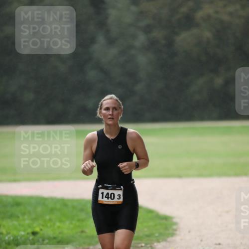 30.08.2026 - Elbe Triathlon Hamburg Antke Förster http://msf.ph/oto/10109462 30.08.2026 15:39:48 Laufen 140, 3, 9 meine-sportfotos.de