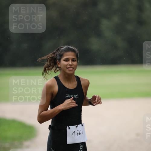 30.08.2026 - Elbe Triathlon Hamburg Antke Förster http://msf.ph/oto/10109478 30.08.2026 15:40:30 Laufen 1763, 7001 meine-sportfotos.de