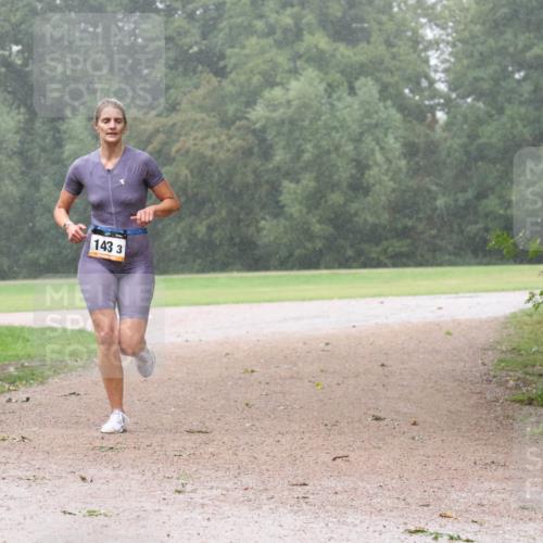 30.08.2026 - Elbe Triathlon Hamburg Antke Förster http://msf.ph/oto/10109483 30.08.2026 16:07:08 Laufen 143, 3 meine-sportfotos.de