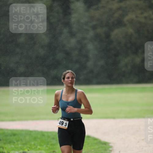 30.08.2026 - Elbe Triathlon Hamburg Antke Förster http://msf.ph/oto/10109484 30.08.2026 15:40:43 Laufen 49, 3 meine-sportfotos.de