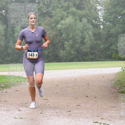 30.08.2026 - Elbe Triathlon Hamburg Antke Förster http://msf.ph/oto/10109485 30.08.2026 16:07:08 Laufen 143, 3 meine-sportfotos.de