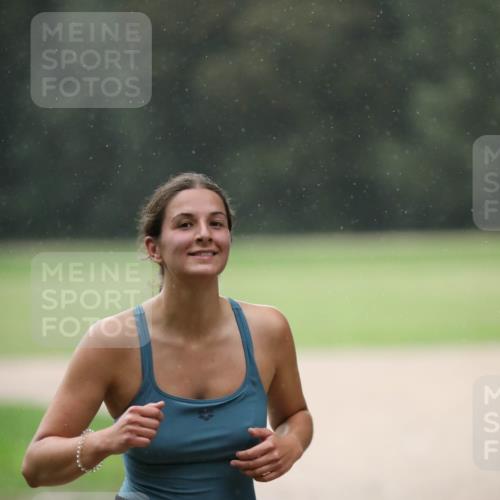 30.08.2026 - Elbe Triathlon Hamburg Antke Förster http://msf.ph/oto/10109492 30.08.2026 15:40:46 Laufen 149, 3 meine-sportfotos.de