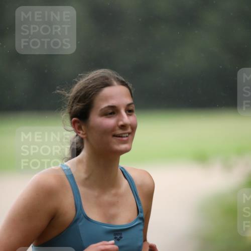 30.08.2026 - Elbe Triathlon Hamburg Antke Förster http://msf.ph/oto/10109496 30.08.2026 15:40:47 Laufen 149, 3 meine-sportfotos.de