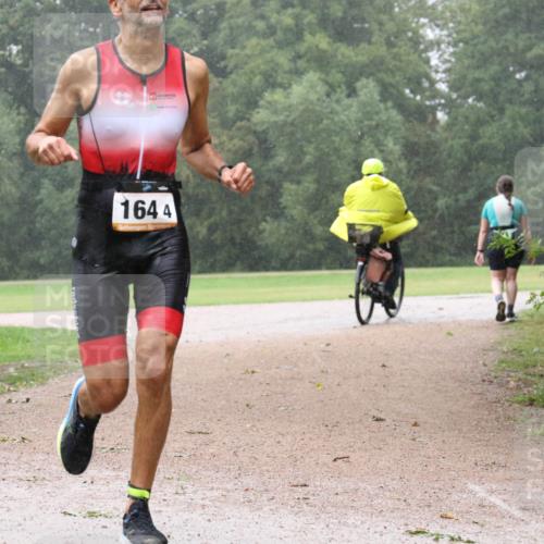 30.08.2026 - Elbe Triathlon Hamburg Antke Förster http://msf.ph/oto/10109497 30.08.2026 16:07:38 Laufen 1644 meine-sportfotos.de