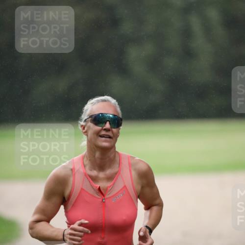 30.08.2026 - Elbe Triathlon Hamburg Antke Förster http://msf.ph/oto/10109506 30.08.2026 15:41:26 Laufen 152, 3 meine-sportfotos.de