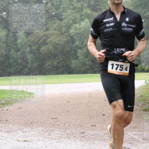 30.08.2026 - Elbe Triathlon Hamburg Antke Förster http://msf.ph/oto/10109511 30.08.2026 16:09:24 Laufen 1754 meine-sportfotos.de