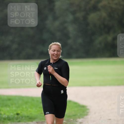 30.08.2026 - Elbe Triathlon Hamburg Antke Förster http://msf.ph/oto/10109512 30.08.2026 15:41:48 Laufen  meine-sportfotos.de