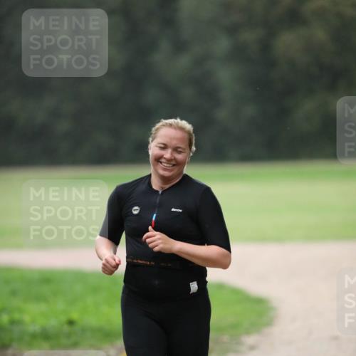 30.08.2026 - Elbe Triathlon Hamburg Antke Förster http://msf.ph/oto/10109514 30.08.2026 15:41:48 Laufen  meine-sportfotos.de