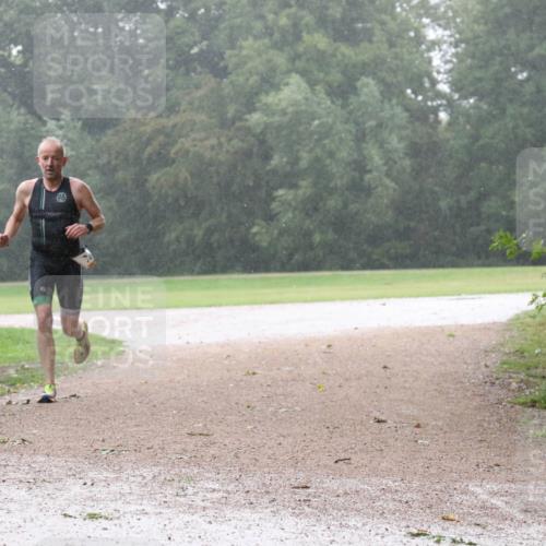 30.08.2026 - Elbe Triathlon Hamburg Antke Förster http://msf.ph/oto/10109525 30.08.2026 16:10:37 Laufen  meine-sportfotos.de