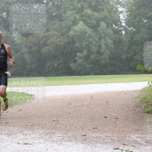 30.08.2026 - Elbe Triathlon Hamburg Antke Förster http://msf.ph/oto/10109527 30.08.2026 16:10:37 Laufen 96 meine-sportfotos.de