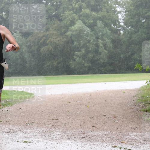 30.08.2026 - Elbe Triathlon Hamburg Antke Förster http://msf.ph/oto/10109531 30.08.2026 16:10:38 Laufen 96 meine-sportfotos.de