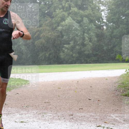 30.08.2026 - Elbe Triathlon Hamburg Antke Förster http://msf.ph/oto/10109533 30.08.2026 16:10:39 Laufen 96 meine-sportfotos.de
