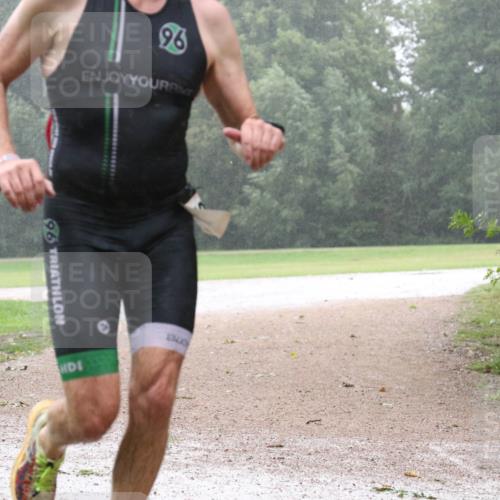 30.08.2026 - Elbe Triathlon Hamburg Antke Förster http://msf.ph/oto/10109535 30.08.2026 16:10:40 Laufen 96, 96 meine-sportfotos.de