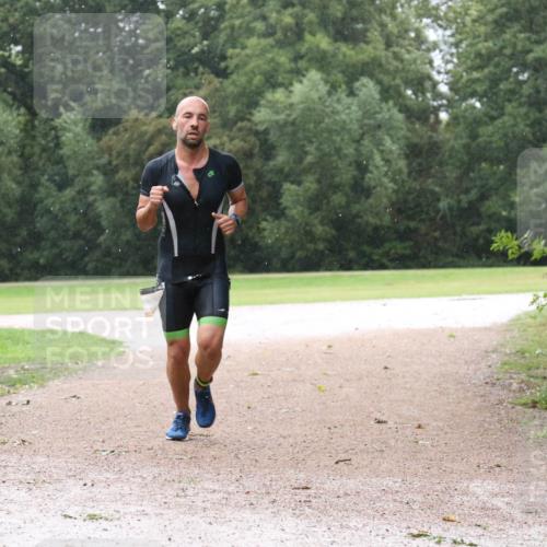 30.08.2026 - Elbe Triathlon Hamburg Antke Förster http://msf.ph/oto/10109553 30.08.2026 16:14:00 Laufen  meine-sportfotos.de