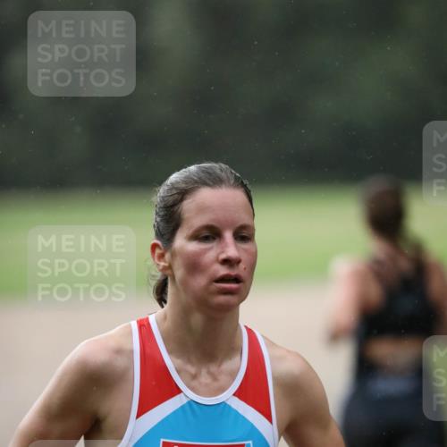 30.08.2026 - Elbe Triathlon Hamburg Antke Förster http://msf.ph/oto/10109556 30.08.2026 15:43:09 Laufen 1353, 4 meine-sportfotos.de