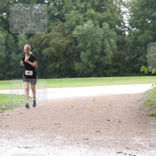 30.08.2026 - Elbe Triathlon Hamburg Antke Förster http://msf.ph/oto/10109561 30.08.2026 16:15:35 Laufen 160, 3 meine-sportfotos.de