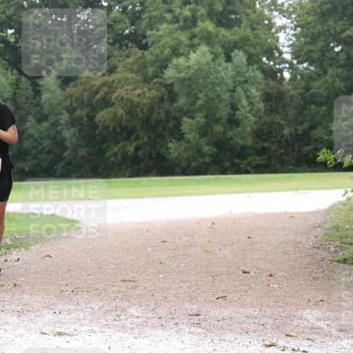 30.08.2026 - Elbe Triathlon Hamburg Antke Förster http://msf.ph/oto/10109565 30.08.2026 16:15:37 Laufen 160, 3 meine-sportfotos.de