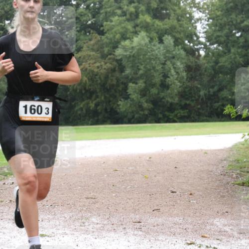 30.08.2026 - Elbe Triathlon Hamburg Antke Förster http://msf.ph/oto/10109571 30.08.2026 16:15:39 Laufen 1603 meine-sportfotos.de