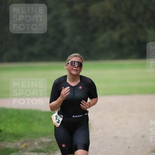 30.08.2026 - Elbe Triathlon Hamburg Antke Förster http://msf.ph/oto/10109574 30.08.2026 15:44:00 Laufen  meine-sportfotos.de