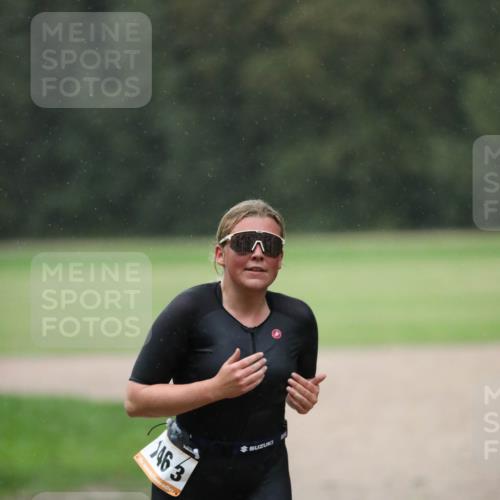 30.08.2026 - Elbe Triathlon Hamburg Antke Förster http://msf.ph/oto/10109576 30.08.2026 15:44:01 Laufen 46, 3 meine-sportfotos.de