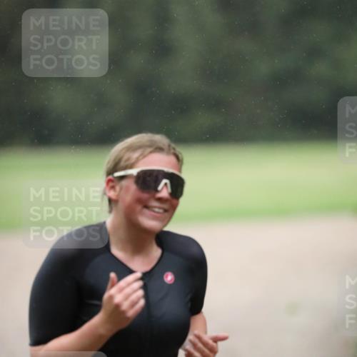 30.08.2026 - Elbe Triathlon Hamburg Antke Förster http://msf.ph/oto/10109580 30.08.2026 15:44:03 Laufen 46, 3 meine-sportfotos.de