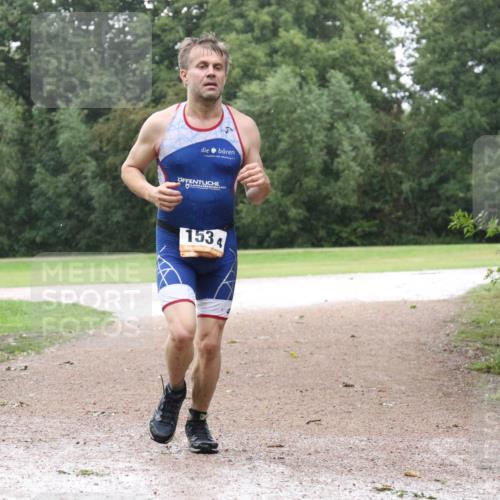 30.08.2026 - Elbe Triathlon Hamburg Antke Förster http://msf.ph/oto/10109587 30.08.2026 16:17:04 Laufen 1534 meine-sportfotos.de