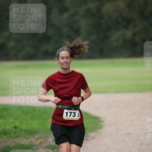30.08.2026 - Elbe Triathlon Hamburg Antke Förster http://msf.ph/oto/10109594 30.08.2026 15:44:59 Laufen 1733 meine-sportfotos.de