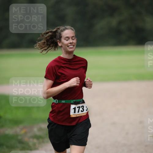 30.08.2026 - Elbe Triathlon Hamburg Antke Förster http://msf.ph/oto/10109598 30.08.2026 15:44:59 Laufen 173 meine-sportfotos.de