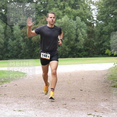 30.08.2026 - Elbe Triathlon Hamburg Antke Förster http://msf.ph/oto/10109607 30.08.2026 16:17:37 Laufen 1484 meine-sportfotos.de