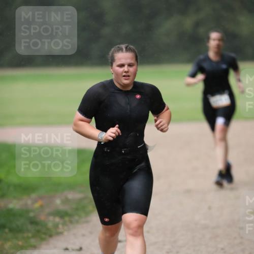 30.08.2026 - Elbe Triathlon Hamburg Antke Förster http://msf.ph/oto/10109616 30.08.2026 15:46:22 Laufen  meine-sportfotos.de