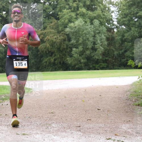 30.08.2026 - Elbe Triathlon Hamburg Antke Förster http://msf.ph/oto/10109621 30.08.2026 16:18:01 Laufen 135, 4, 4 meine-sportfotos.de
