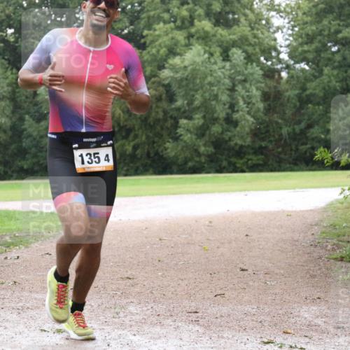 30.08.2026 - Elbe Triathlon Hamburg Antke Förster http://msf.ph/oto/10109623 30.08.2026 16:18:01 Laufen 1354, 4 meine-sportfotos.de
