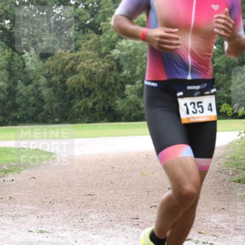 30.08.2026 - Elbe Triathlon Hamburg Antke Förster http://msf.ph/oto/10109627 30.08.2026 16:18:02 Laufen 1354 meine-sportfotos.de
