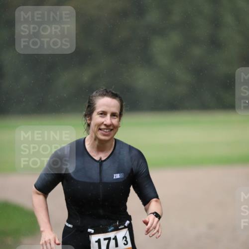 30.08.2026 - Elbe Triathlon Hamburg Antke Förster http://msf.ph/oto/10109628 30.08.2026 15:46:26 Laufen 3, 1713, 3, 3 meine-sportfotos.de