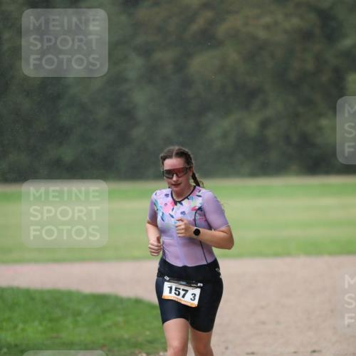 30.08.2026 - Elbe Triathlon Hamburg Antke Förster http://msf.ph/oto/10109636 30.08.2026 15:46:39 Laufen 157, 3 meine-sportfotos.de