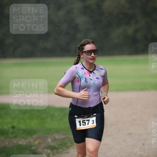 30.08.2026 - Elbe Triathlon Hamburg Antke Förster http://msf.ph/oto/10109640 30.08.2026 15:46:40 Laufen 1573 meine-sportfotos.de