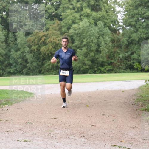 30.08.2026 - Elbe Triathlon Hamburg Antke Förster http://msf.ph/oto/10109643 30.08.2026 16:20:23 Laufen 157, 4 meine-sportfotos.de